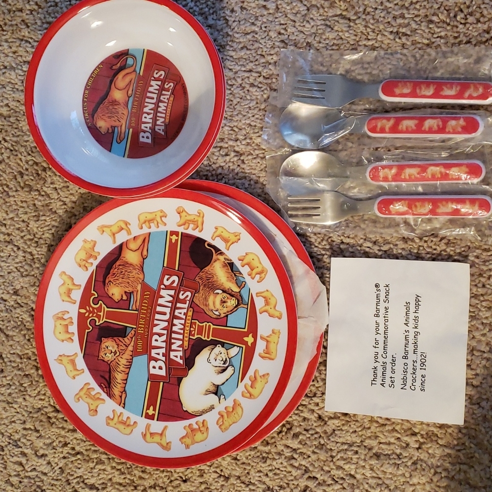 Vintage Barnum Animals 2001 Commemorative Snack Set